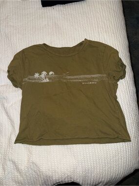 Billabong Olive Green Graphic Short Sleeve Tee Size Small